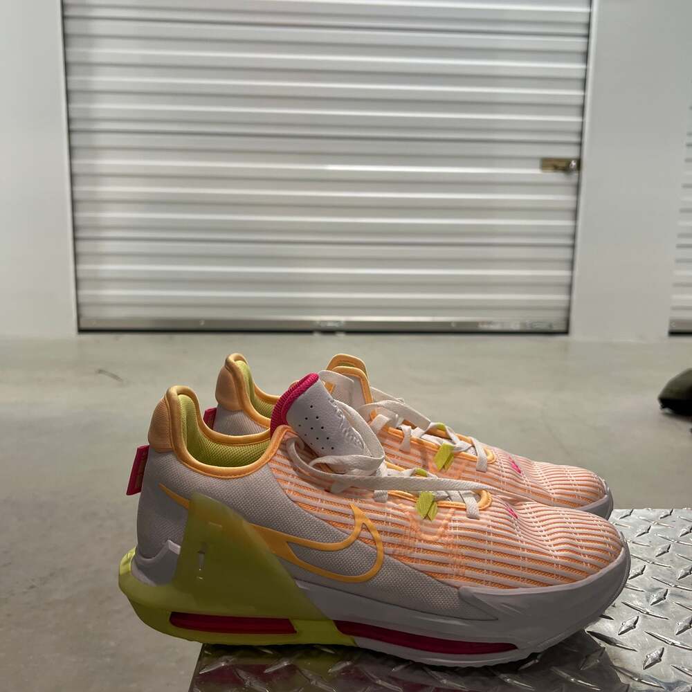 Nike LeBron Witness 6 Melon Tint Basketball Shoes
